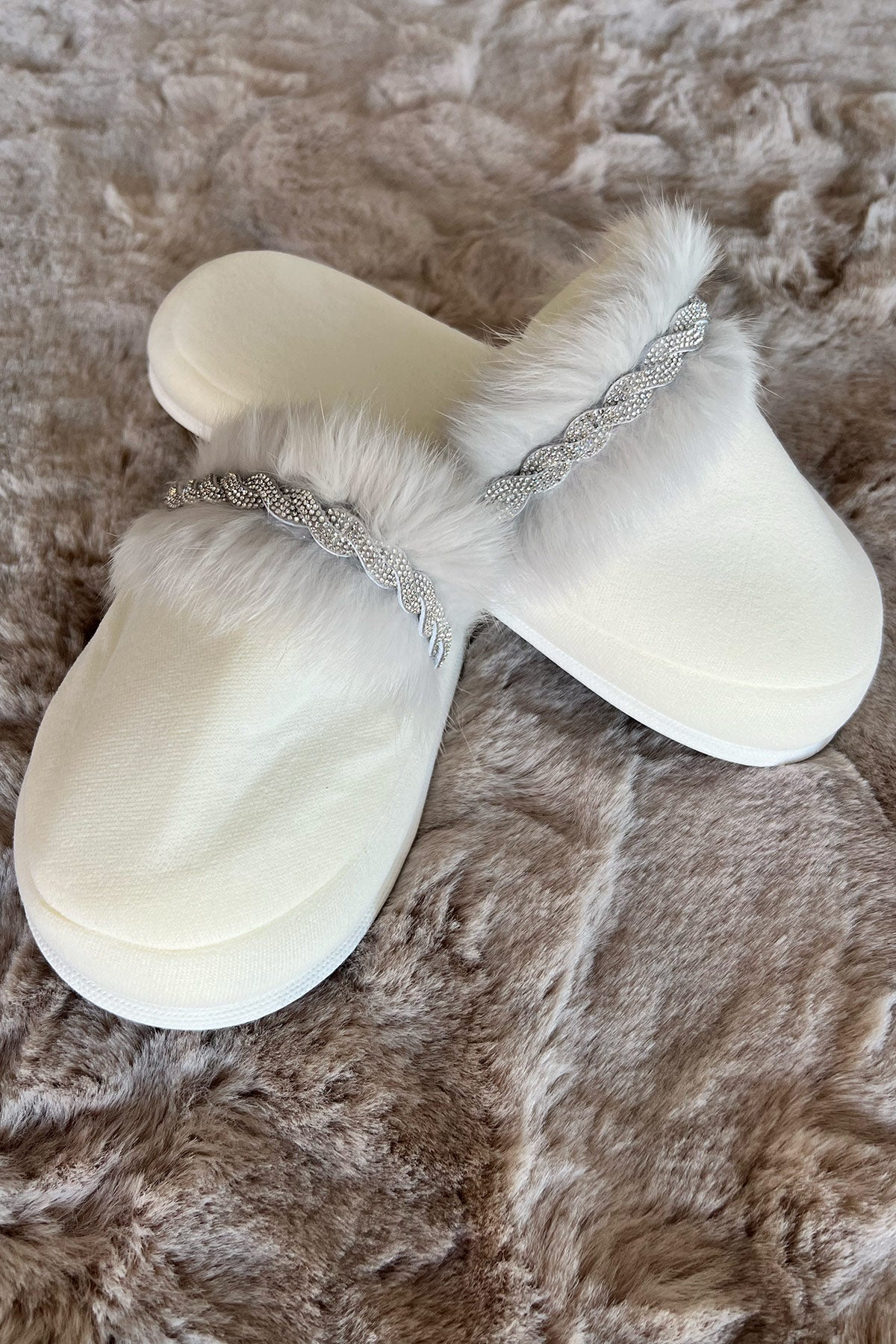 Shopymommy 75008 Feather Themed Maternity Slippers Grey