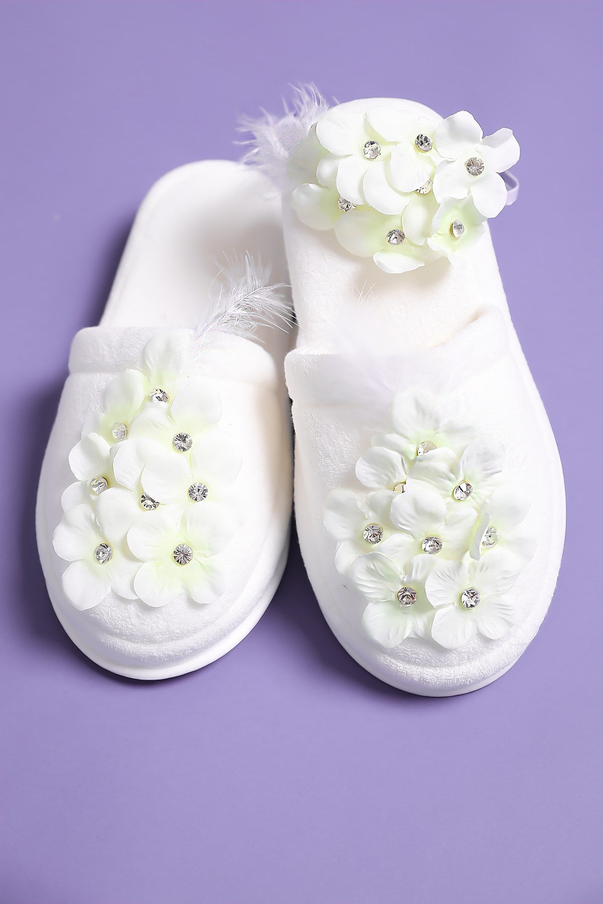 Shopymommy 757103 Violet Flowered Maternity Crown & Maternity Slippers Set Ecru